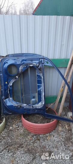 Правое переднее Дверь, крыло