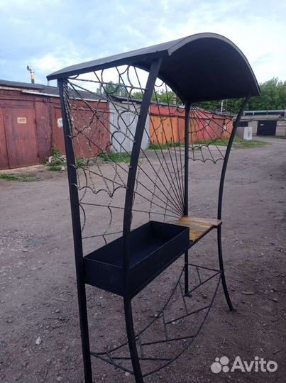 Мангал с крышей