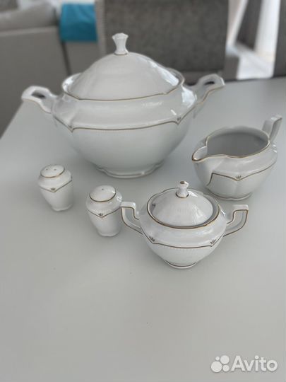 Супница фарфор Германия Graf von Hennebrg