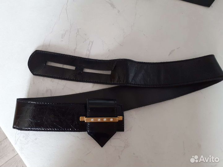 Ремень лаковый