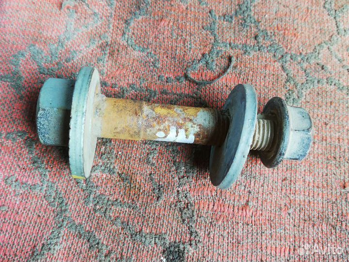 Болт развальный Киа Сид 3