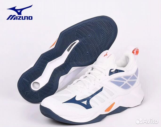 Кроссовки для бадминтона и волейбола mizuno