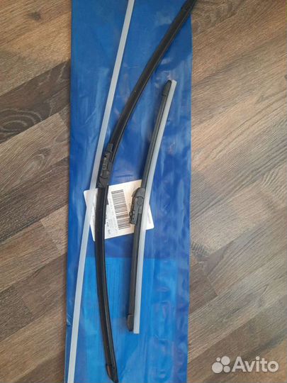 Стеклоочиститель оригинал на Lexus NX 200/300h 14