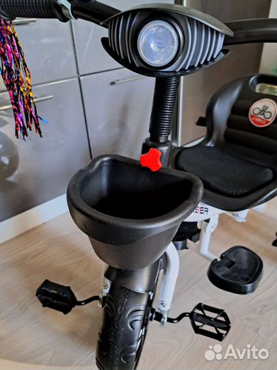 Трехколесный велосипед