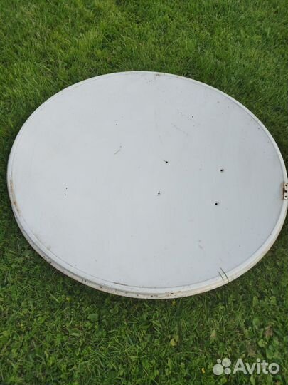 Спутниковая тарелка