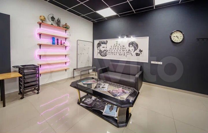 Салон красоты с мебелью, 55 м²
