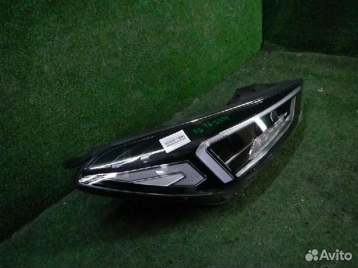 Фара правая Hyundai Tucson
