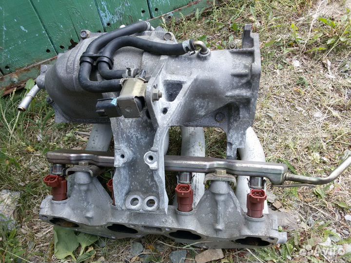 Топливная рампа (рейка) Nissan QG18DE