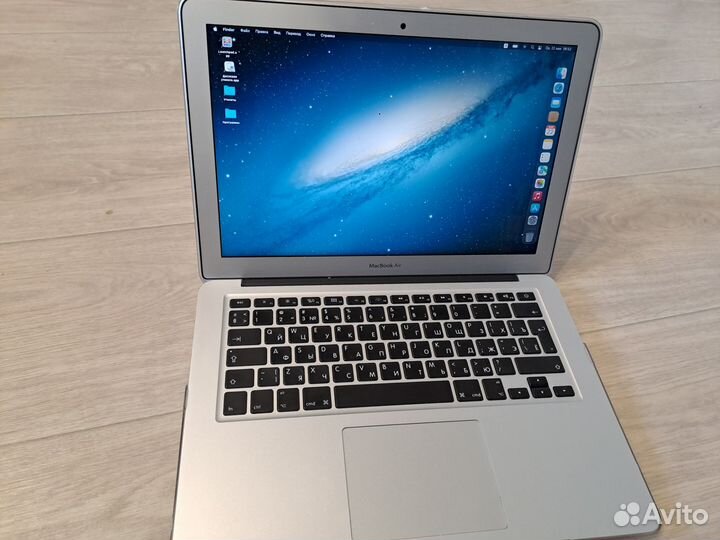 Apple MacBook 13