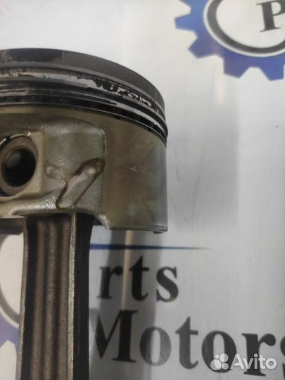 Шатун, поршень Mercedes-Benz E-Class W210 M113