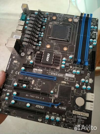 Материнская плата