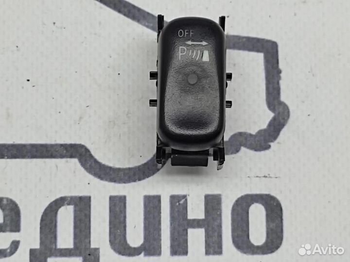 Кнопка w210 E-class 111.957 10.2002