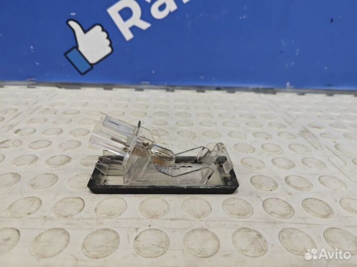 Фонарь подсветки номера Renault Kaptur