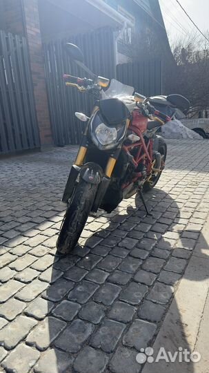 Ducati streetfighter S