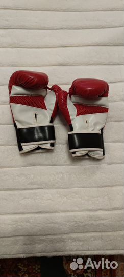 Боксерские перчатки everlast и груша 5 кг