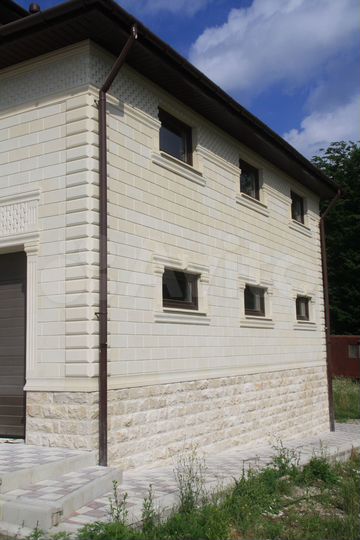 Дом 497,3 м² на участке 20 сот.