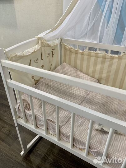 Детская кроватка