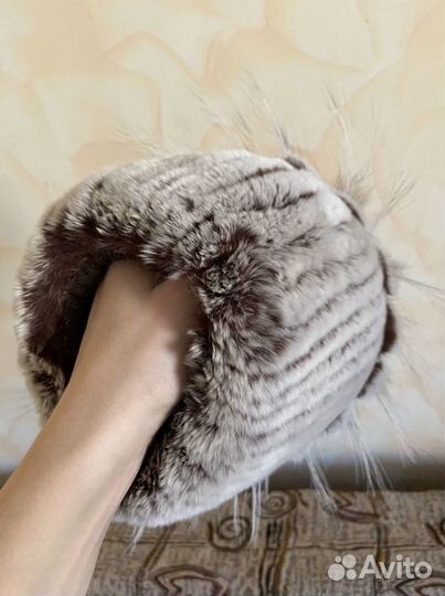 Женская шапка из кролика