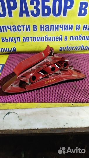 Фонарь задний правый Citroen C4