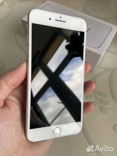 iPhone 8 Plus, 64 ГБ