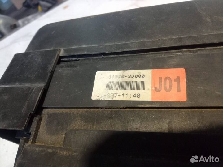 Блок предохранителей Hyundai-Kia Sonata EF 2001