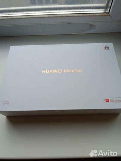 Планшет huawei mediapad 10:4 на 128 гигов