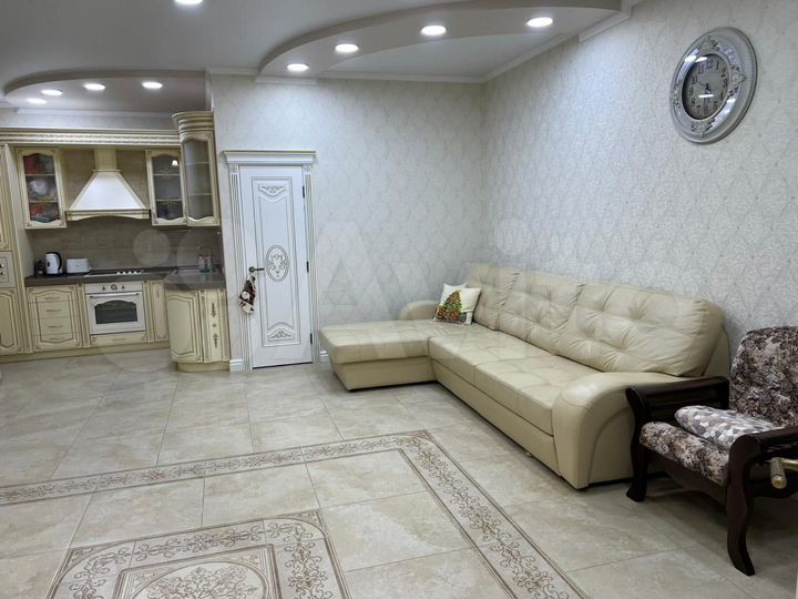 4-к. квартира, 140 м², 7/9 эт.