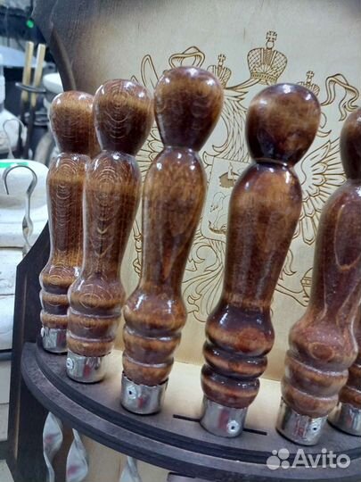 Щит с шампурами