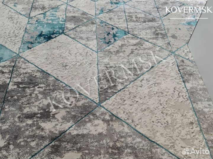 Ковер новый