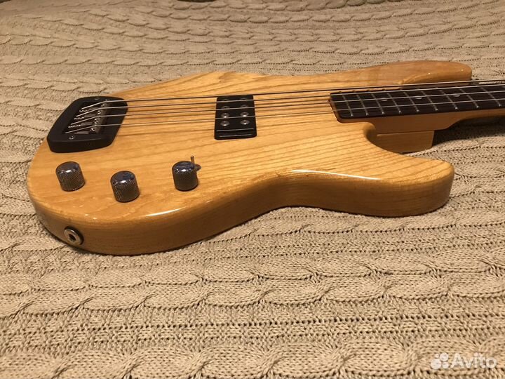 Бас гитара G&L L-1000 Bass