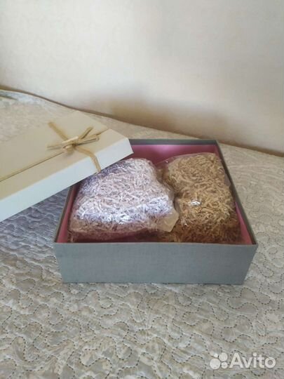 Коробка подарочная новая