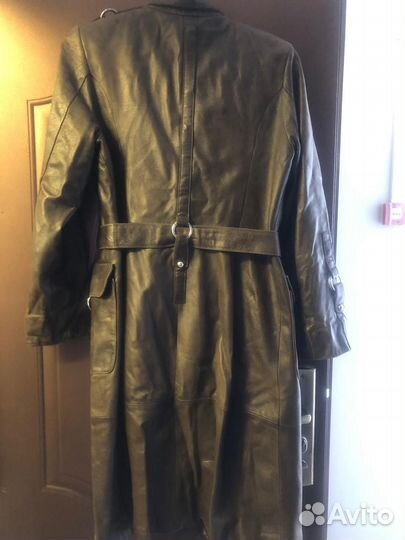 Кожаный плащ