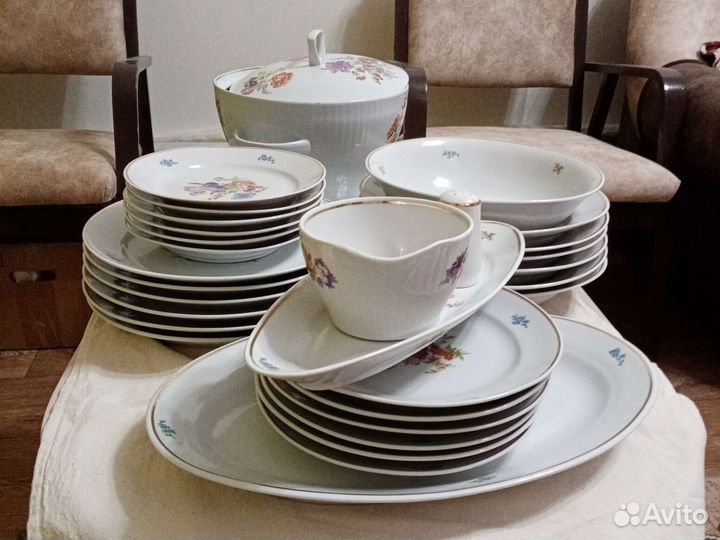 Столовый набор СССР новый-Дулево