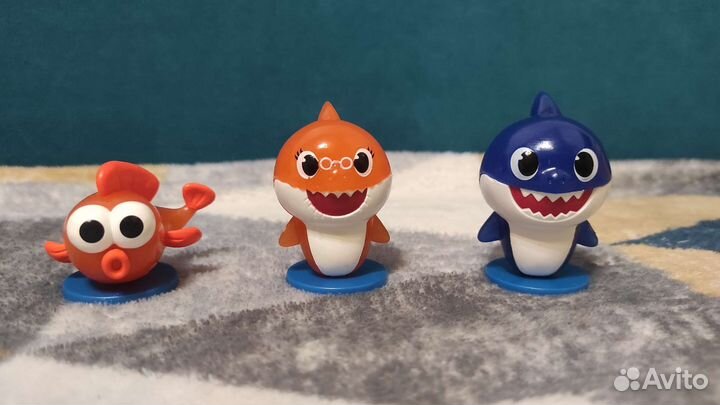 Sweet box baby shark акуленок