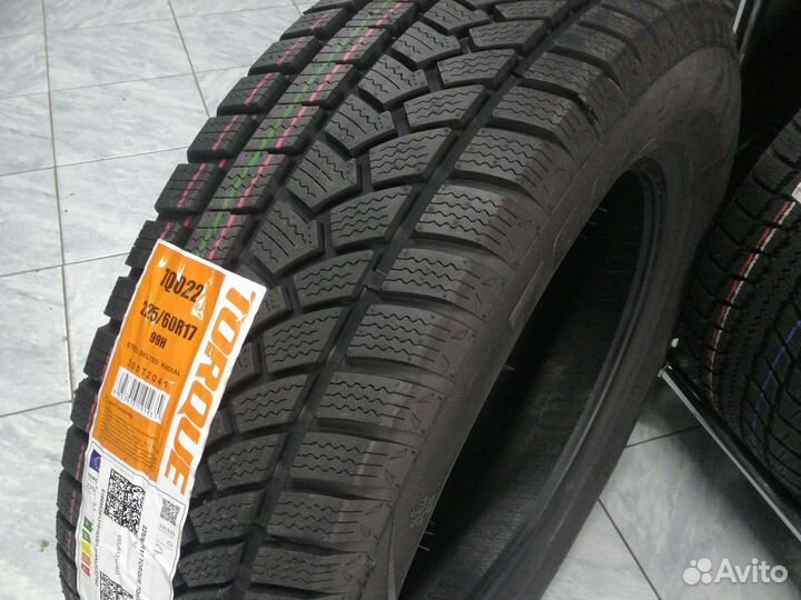 Torque TQ022 225/60 R17