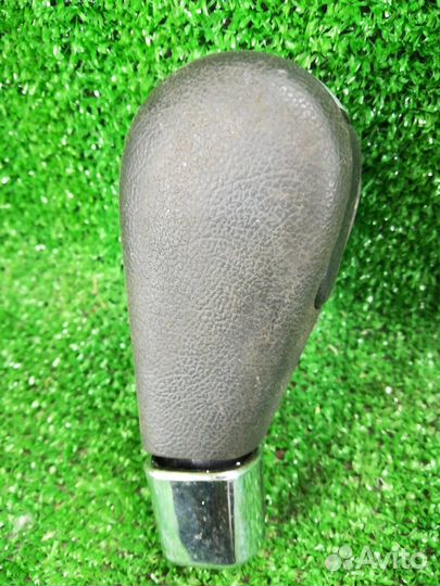 Ручка кулисы кпп Chevrolet Equinox 1