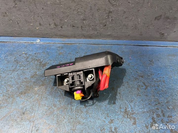 Клемма Audi A6 C6