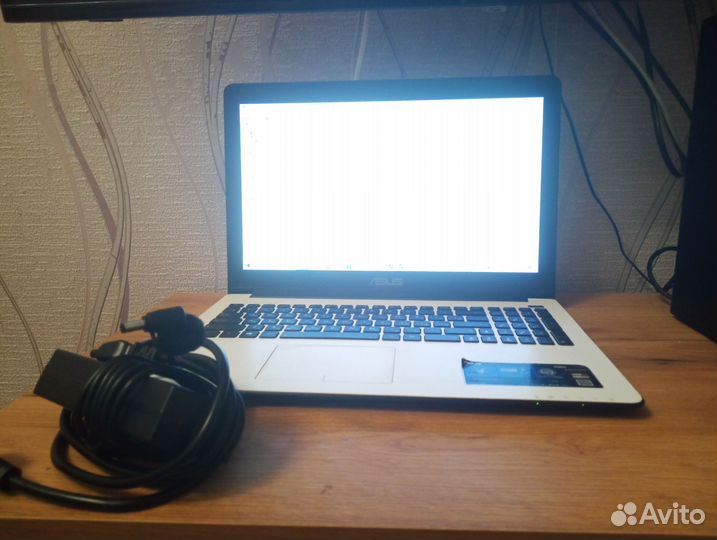 Ноутбук asus X502C SSD 256Gb