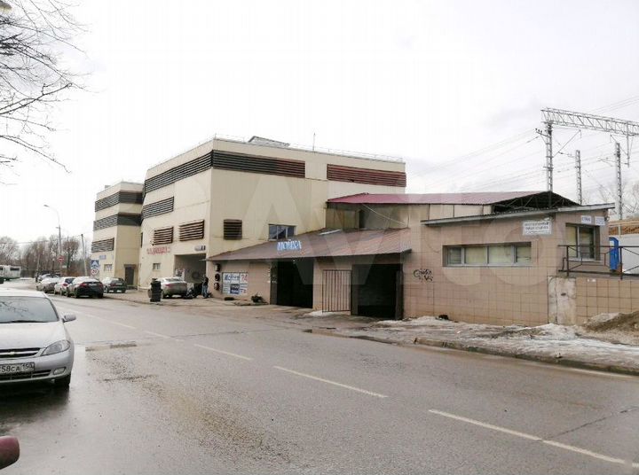 Комплекс сервисного обслуживания, 9861 м²