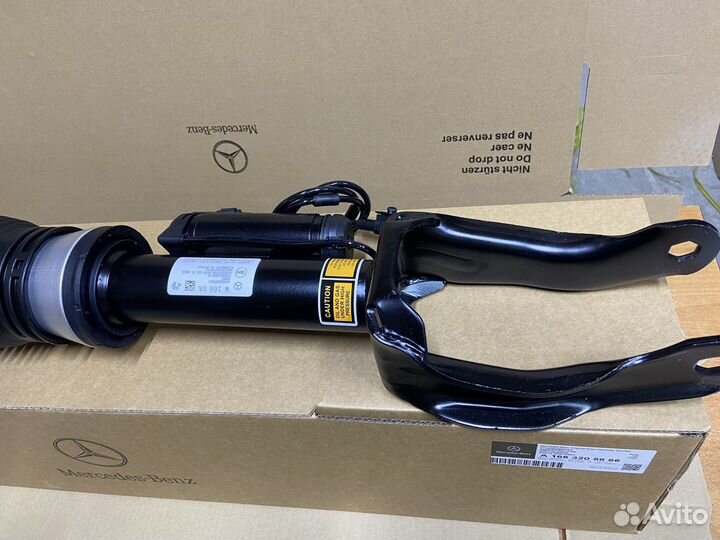 Амортизатор передний правый Mercedes-Benz