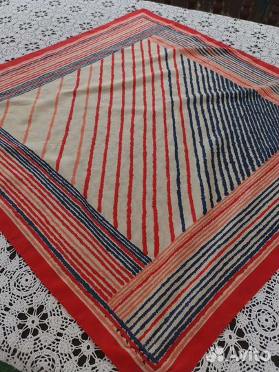 Винтажный шёлковый платок