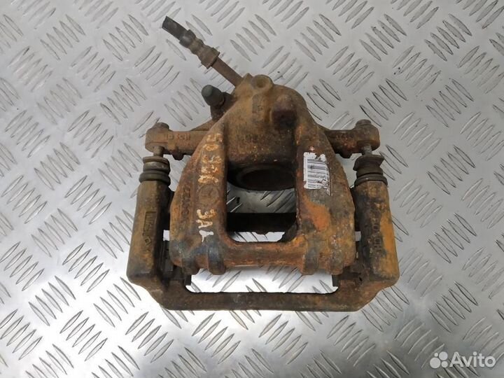 Суппорт тормозной задний правый Mercedes-Benz