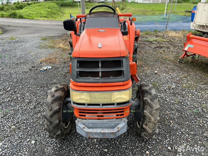 Мини-трактор Kubota GT3, 2009