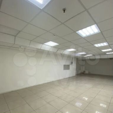 Торговое помещение 74 м²