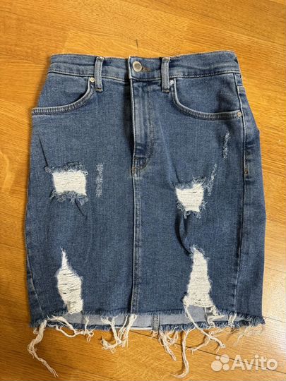 Джинсовая юбка и джинсовые шорты