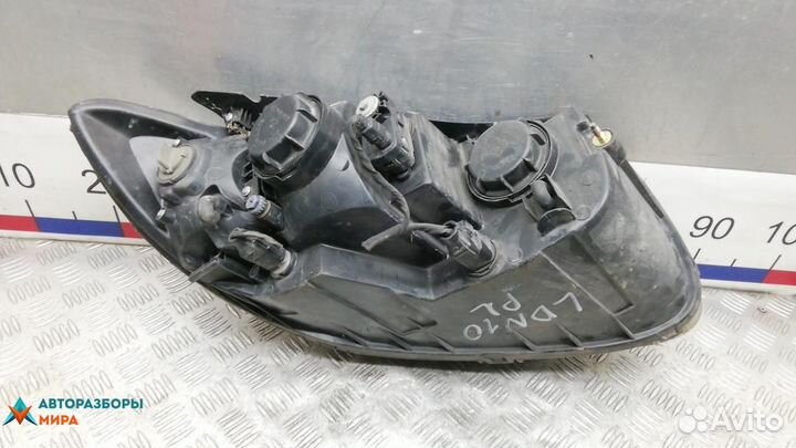 Фара левая Hyundai Santa Fe 2 (CM) 2006