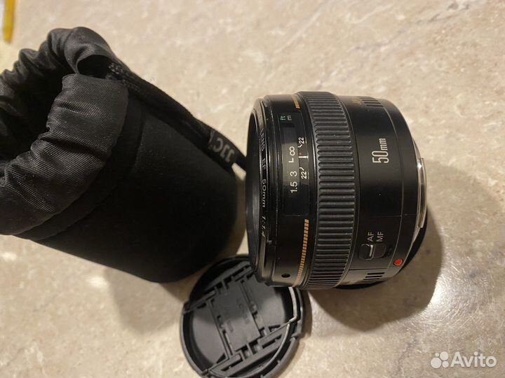 Объектив Canon EF 50mm f 1.4 с защитным чехлом