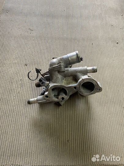 Термостат с корпусом