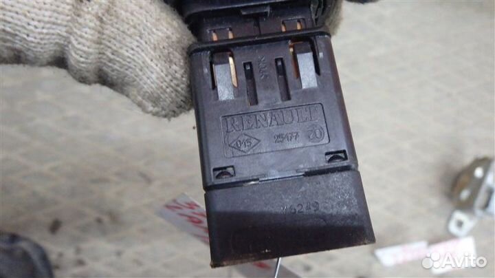 Кнопка аварийной сигнализации LADA Largus Cross