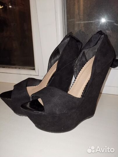 Босоножки замшевые 36р